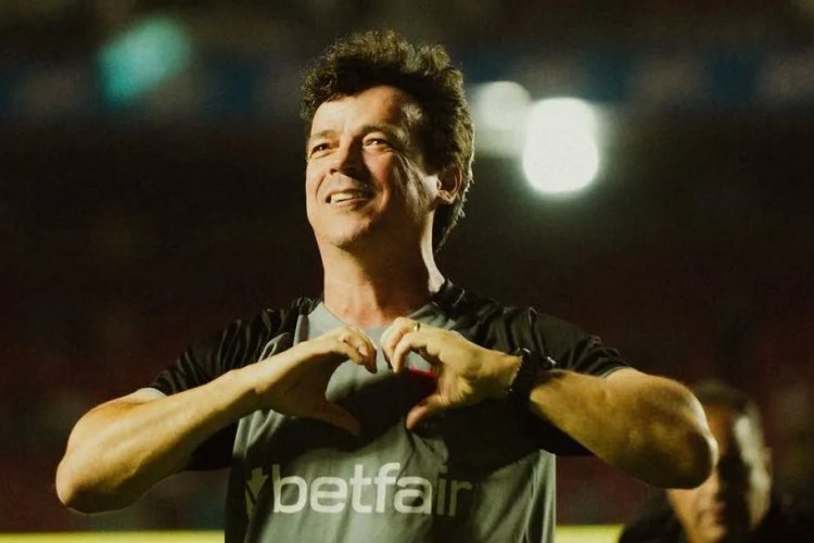 Fernando Diniz é anunciado como novo técnico do Corinthians