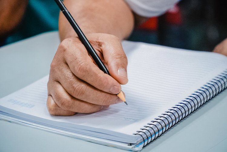 Matrículas para a Educação de Jovens e Adultos (EJA) estão abertas em Bertioga