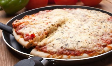 Pizza rapidíssima de frigideira