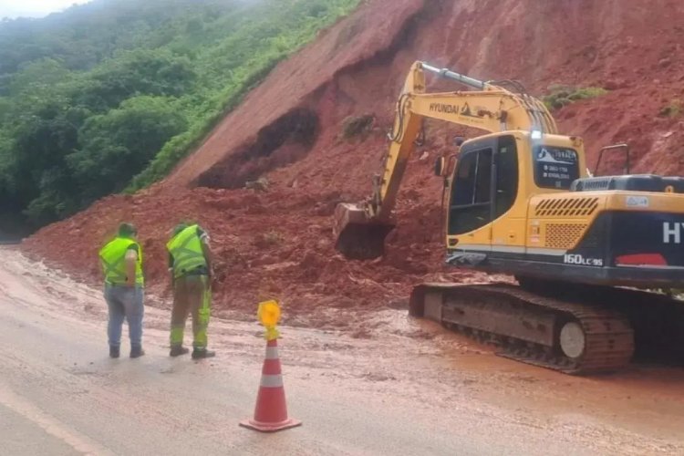 São Sebastião: chuva provoca transtornos e mantém cidade em estado de atenção